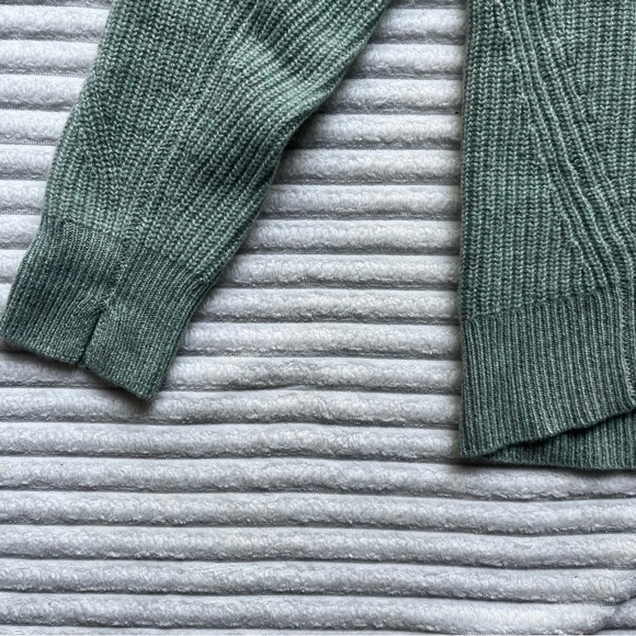 Rag & Bone Cashmere Teal V-Neck Sweater - Picture 7 of 13